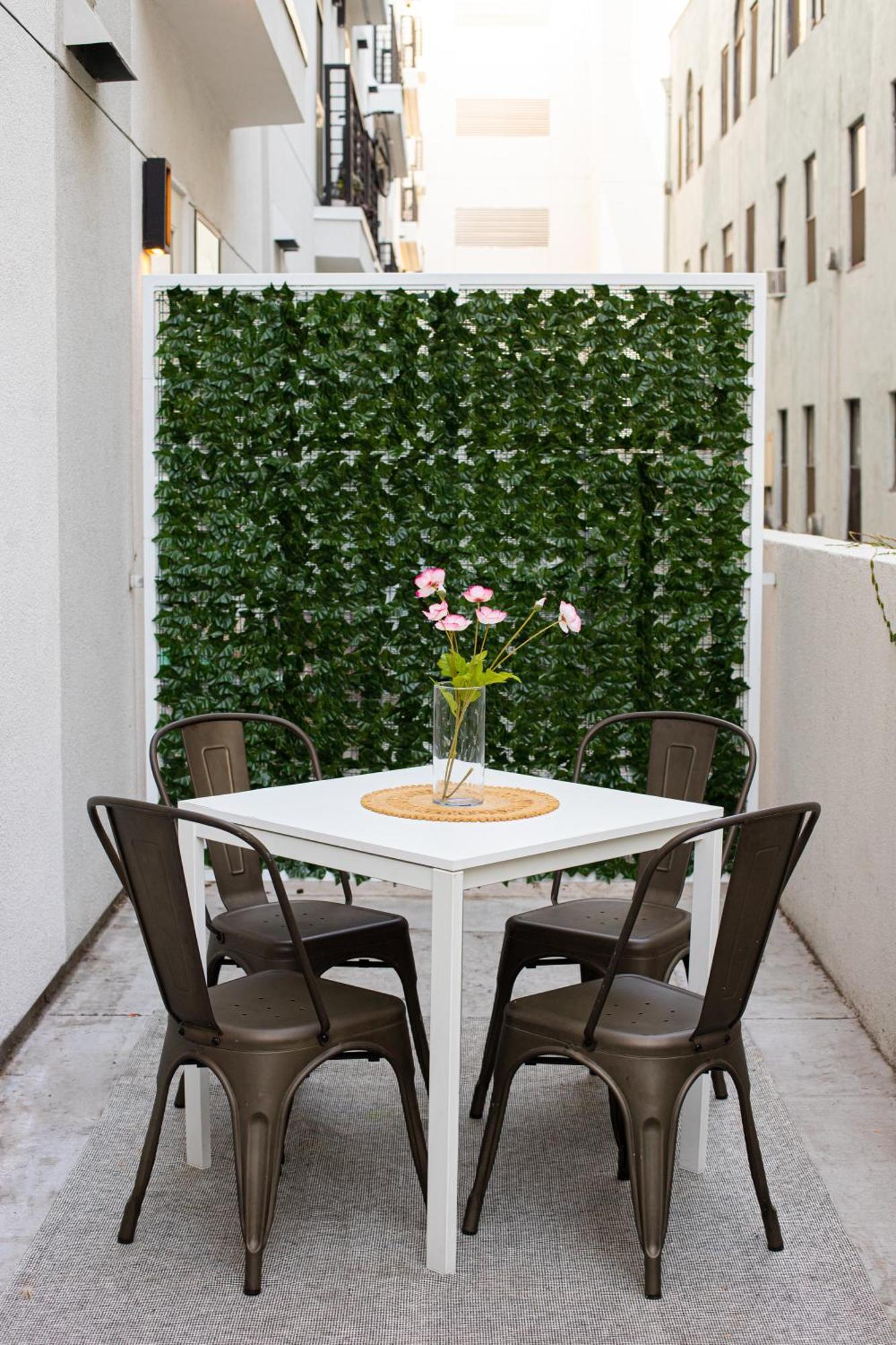 Luxury Apartment In The Prime Hollywood Location 로스앤젤레스 외부 사진